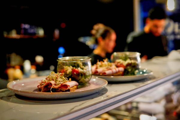 Bild 3 von Muska. — Brunch · Coffee · Matcha · Events